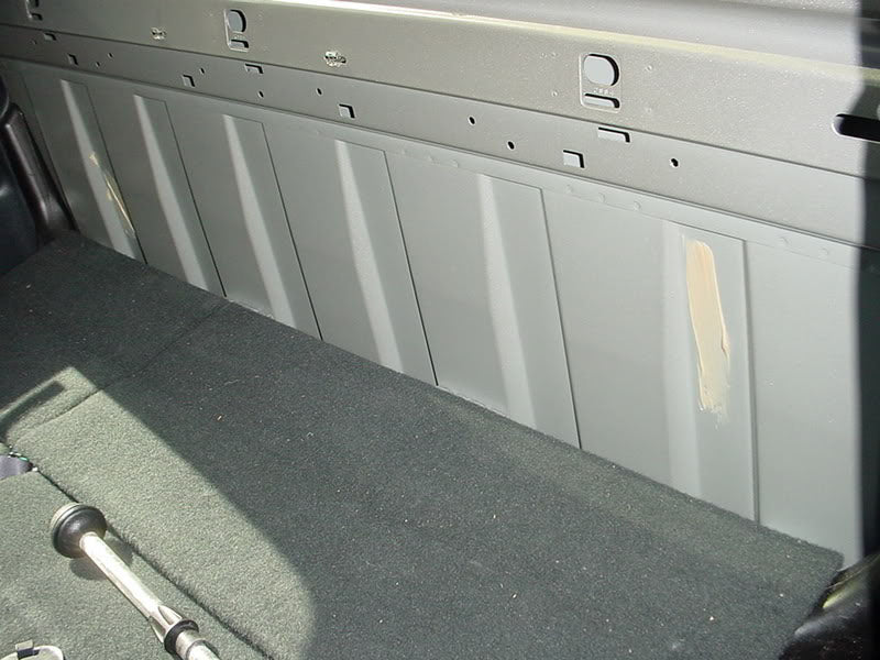 Load image into Gallery viewer, 01-07 Chevy Crew Cab Heavy Duty Ported Carpeted Subwoofer Box 1X12
