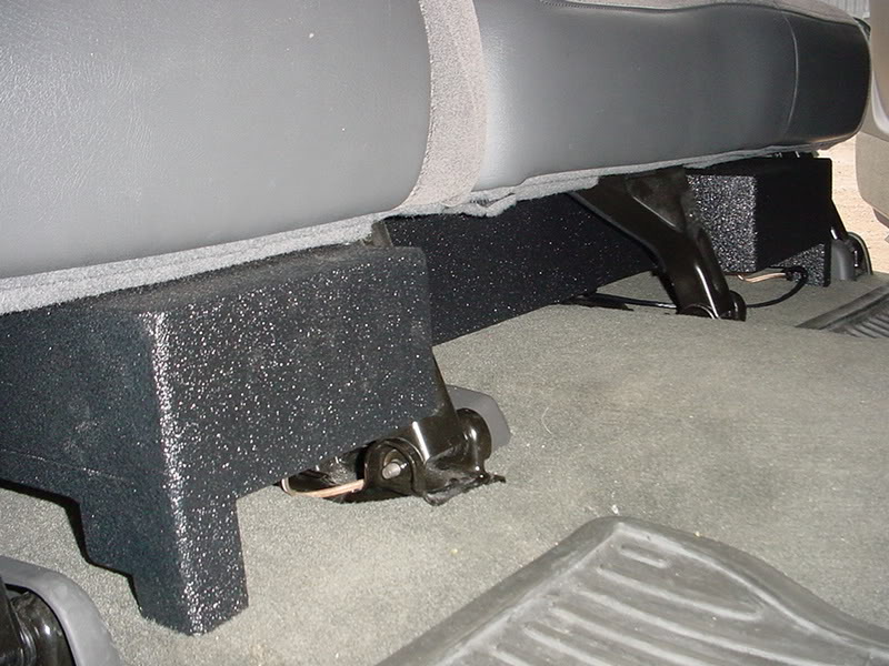 Load image into Gallery viewer, 2001-2007 Chevy Crew Cab Non-HD 2X 10&quot; Down Fire Sub Box Carpeted
