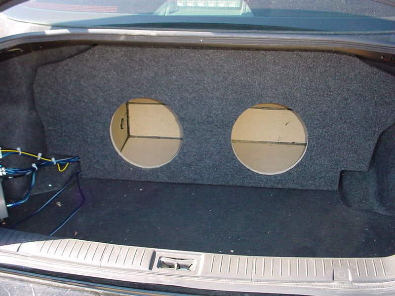 Load image into Gallery viewer, 2003-2006   2x10&quot;- Infiniti G35 Sedan Custom Sub Box
