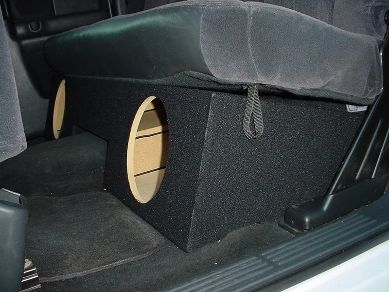 Load image into Gallery viewer, 99-2006 Chevy Extended Cab 2-10&#39;&#39; FF Sub Box Carpeted
