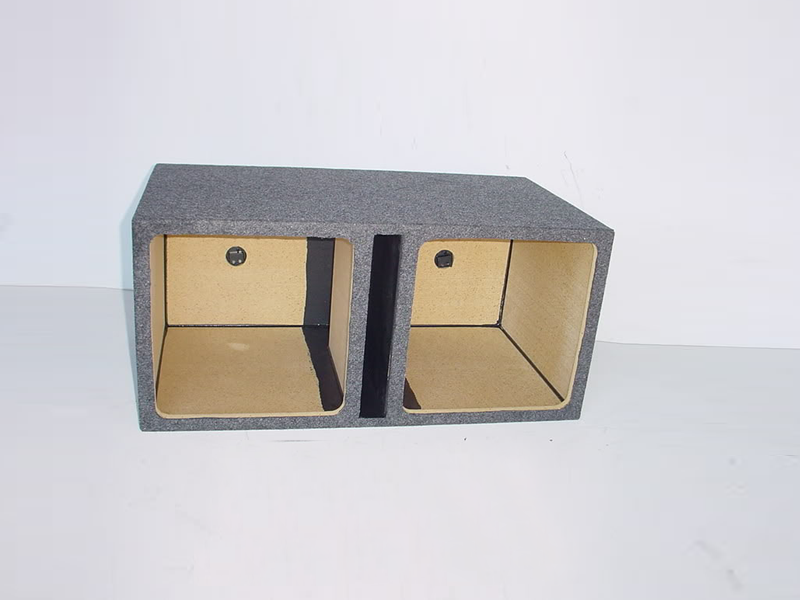 Load image into Gallery viewer, 2X15&#39;&#39; Square Hole Slot Ported Sub Box Carpeted
